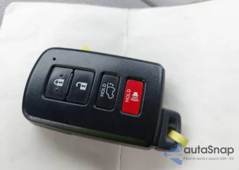 2016 Toyota Highlander Xle V6 z USA, uszkodzony, nr VIN 5TDKKRFH2GS159744